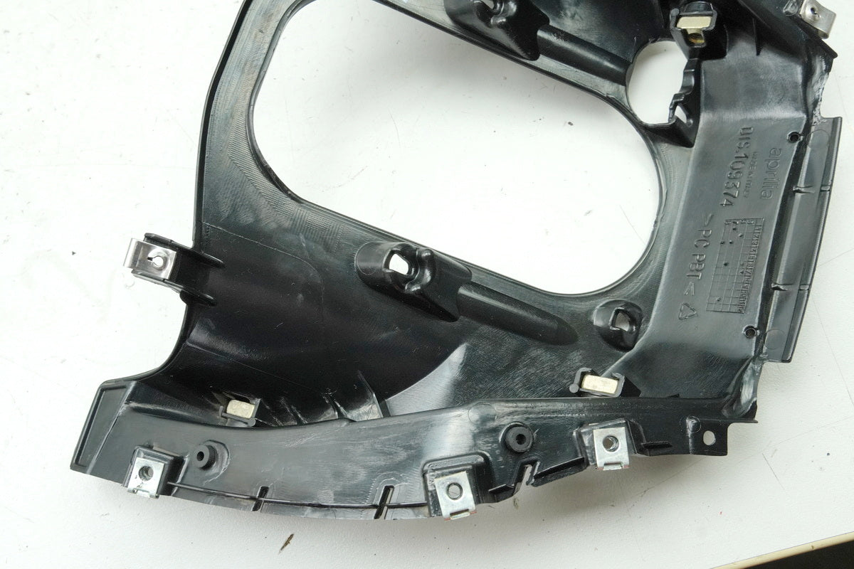 Aprilia Pegaso 650 Strada Grundplatte Frontverkleidung Abdeckung Scheinwerfer