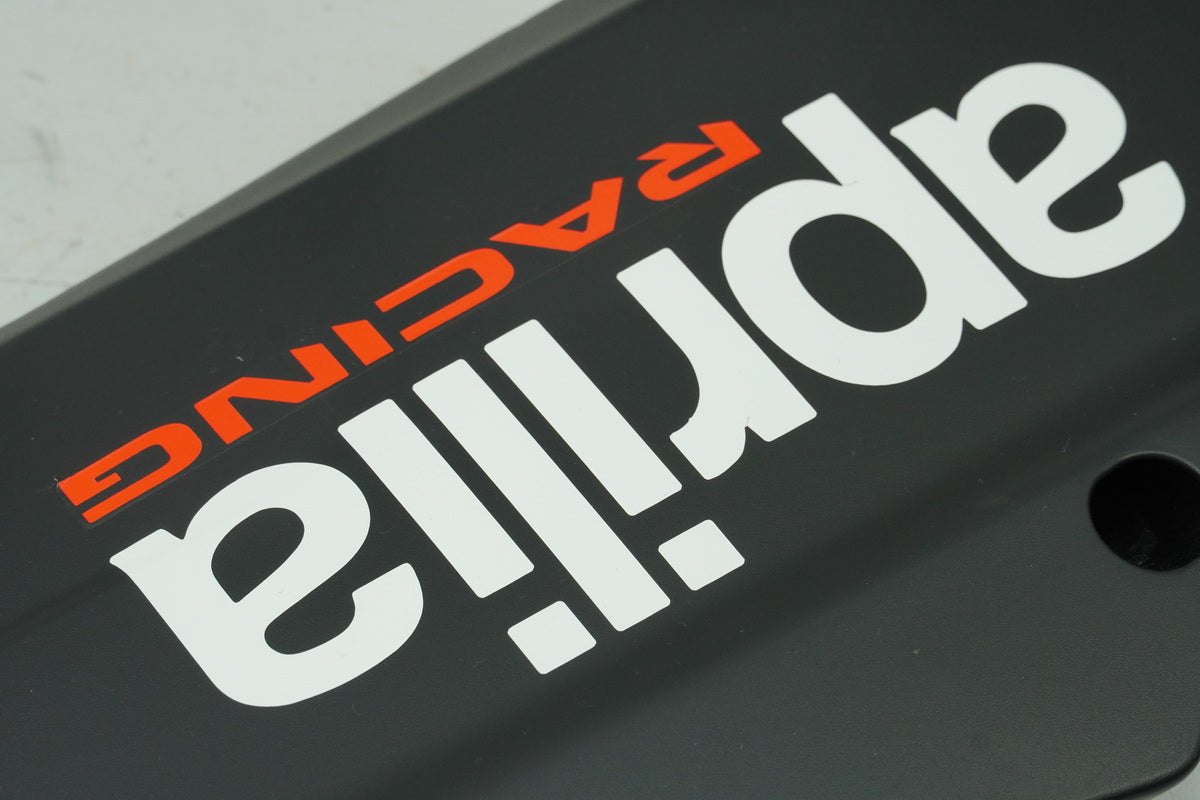 APRILIA RS 125 Verkleidung Bug rechts unten Bugspoiler Seitenteil Cover 21-25