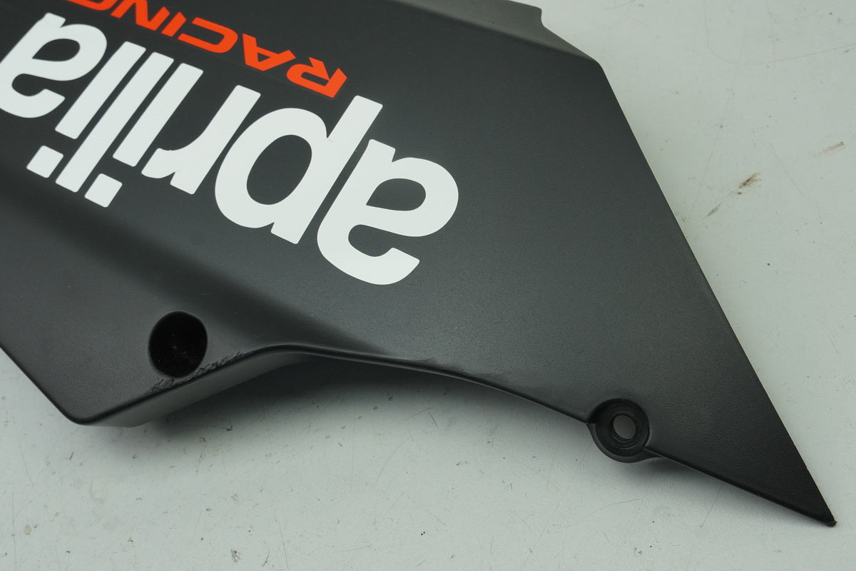 APRILIA RS 125 Verkleidung Bug rechts unten Bugspoiler Seitenteil Cover 21-25