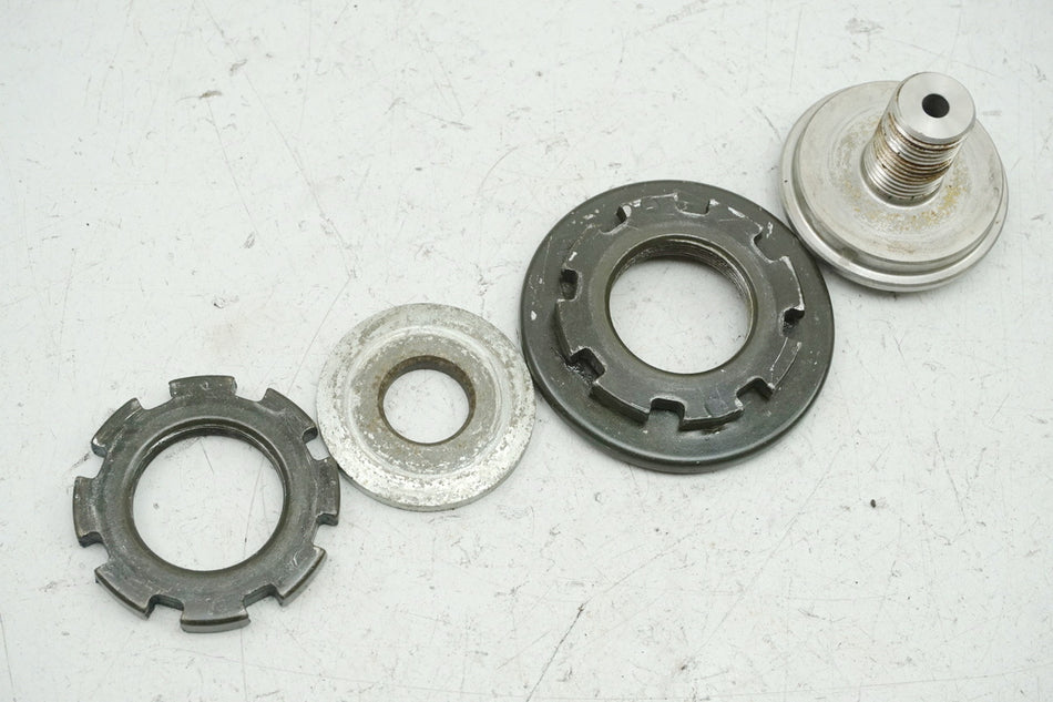 KAWASAKI GPZ 1100 ZXT10E Mutter Sicherung Lenkkopf Gabelbrücke Schraube