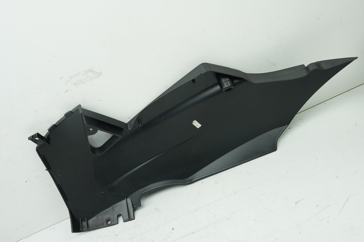 APRILIA RS 125 Verkleidung Bug rechts unten Bugspoiler Seitenteil Cover 21-25