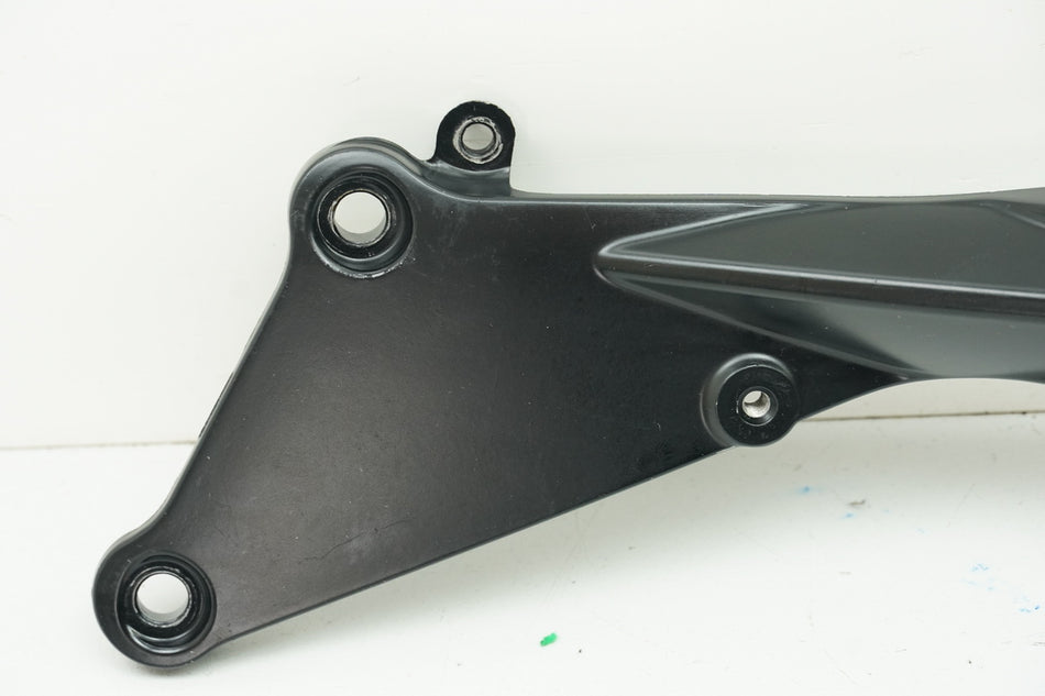 KAWASAKI Z 1000 ABS ZRT00B Soporte del motor derecho II Soporte Tirante del motor Chasis