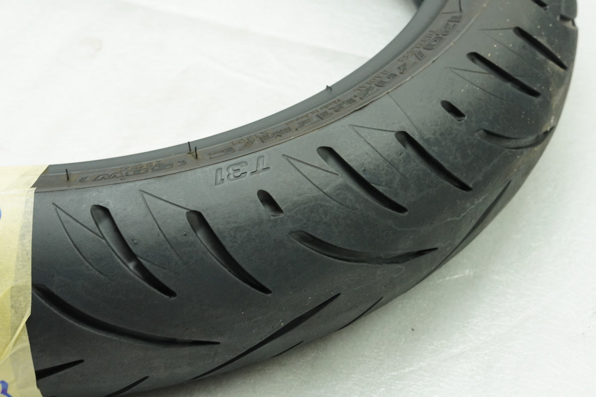 Bridgestone T31 Sport Touring Reifen Reifensatz 120/70 ZR17 + 180/55 ZR17