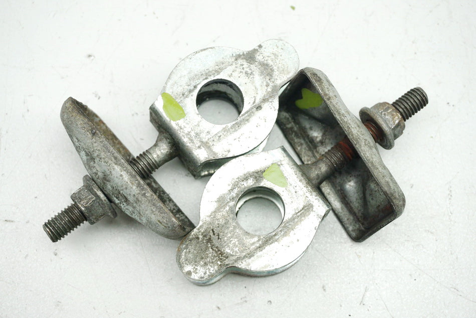SUZUKI VL 125 WVA4 INTRUDER KETTENSPANNER PAAR für SCHWINGE