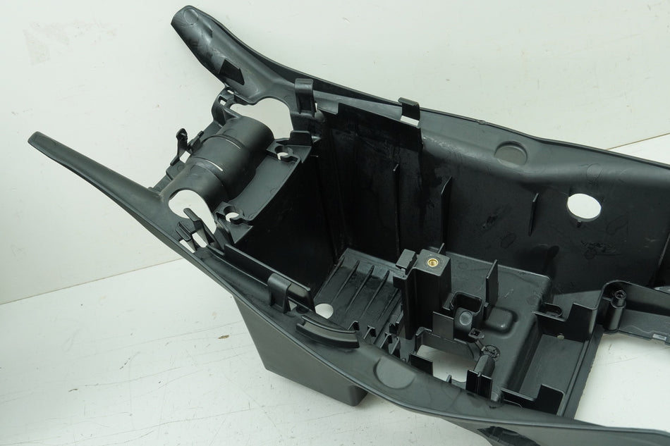 KTM 1290 SUPERDUKE R Parte trasera Guardabarros interior Guardabarros Trasero