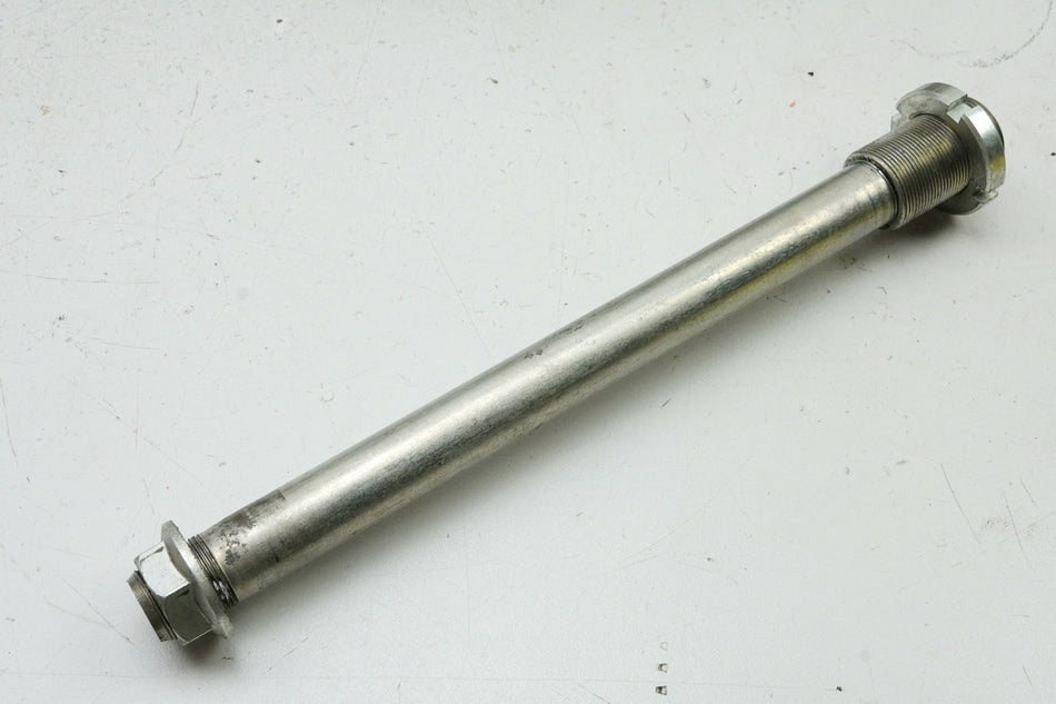 KAWASAKI ZX-7R ZX750 N Swing Arm Pivot Axle (for frame) 96-03