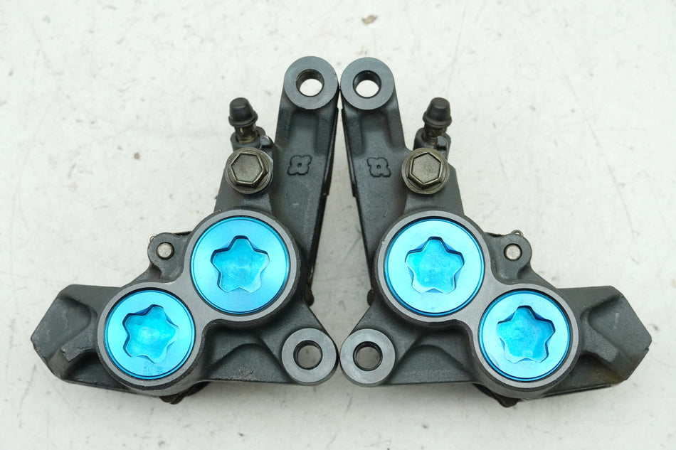 YAMAHA YZF R1 RN01 RN04 RN09 R6 RJ03 RJ05 BT 1100 - Bremssattel vorn Paar 100 mm