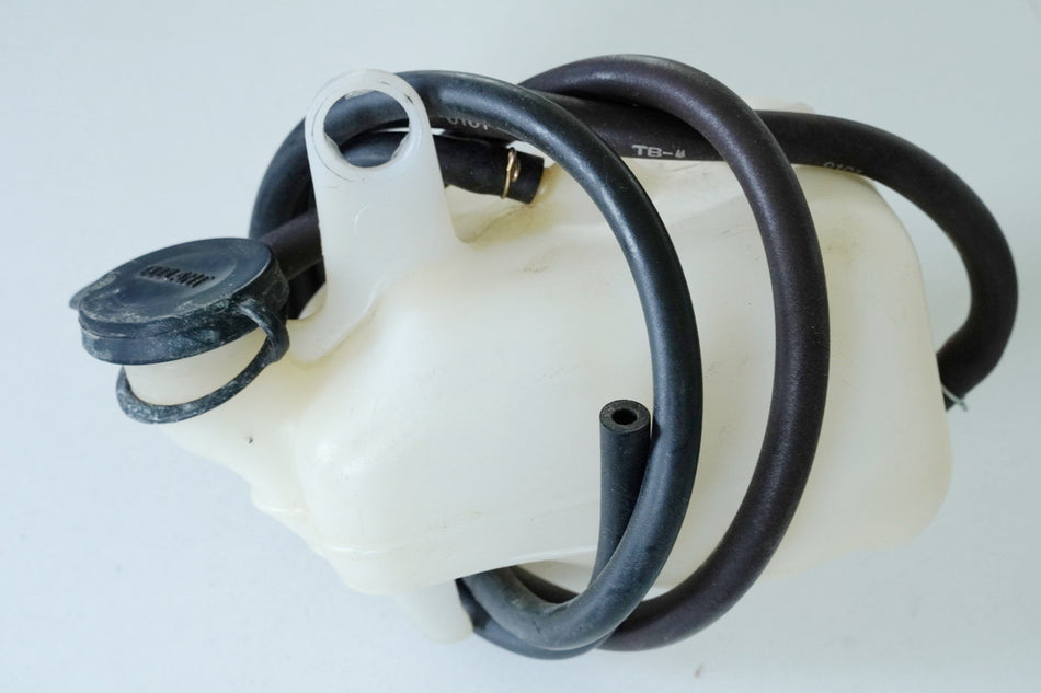 HONDA CBR 600 PC35 Coolant Reservoir Expansion Tank Radiator Coolant 01-06