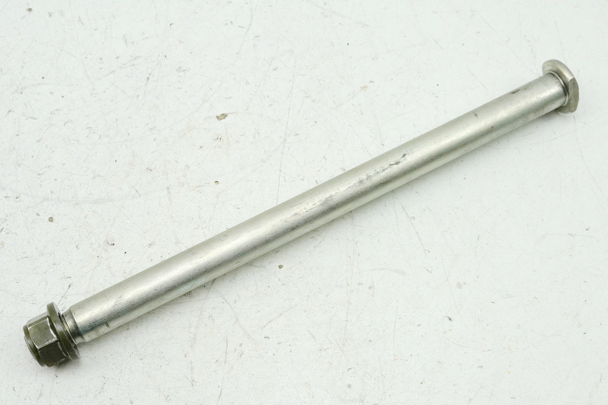 YAMAHA XJR 1300 RP02 Swingarm Pivot Shaft Axle (for frame)