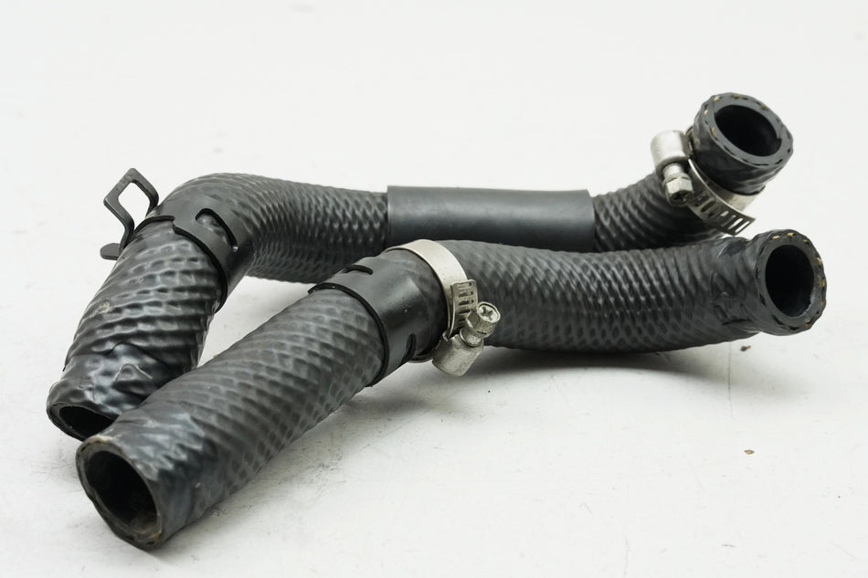 SUZUKI GSF 400 GK75B Bandit Kühlerschlauch Thermostat Zylinderkopf