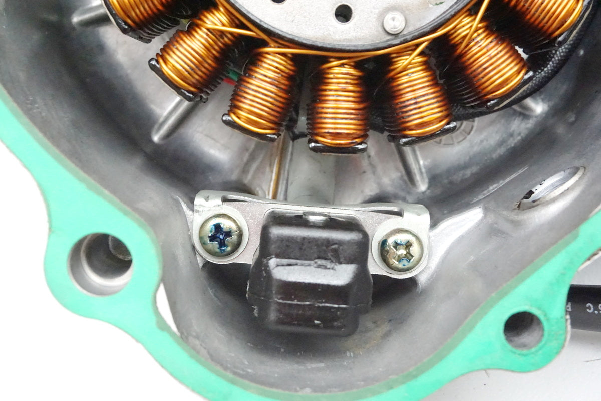 DAELIM VL 125 FI DAYSTAR BA1 Tapa de embrague Tapa de motor Lima Estator Alternador