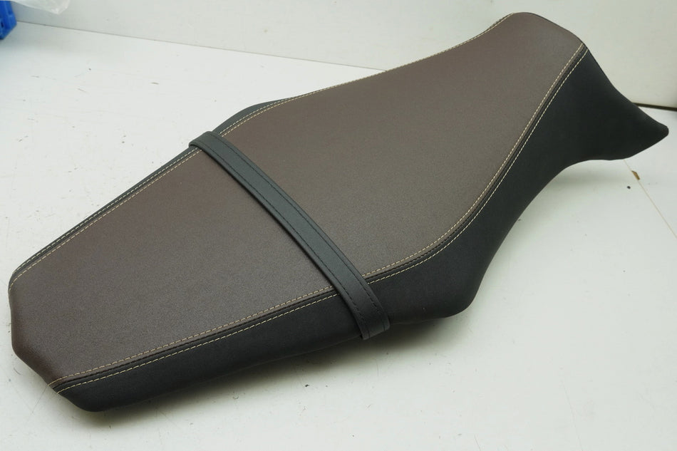 YAMAHA MT09 Street Tracker - Seat Bench Seat original NEW