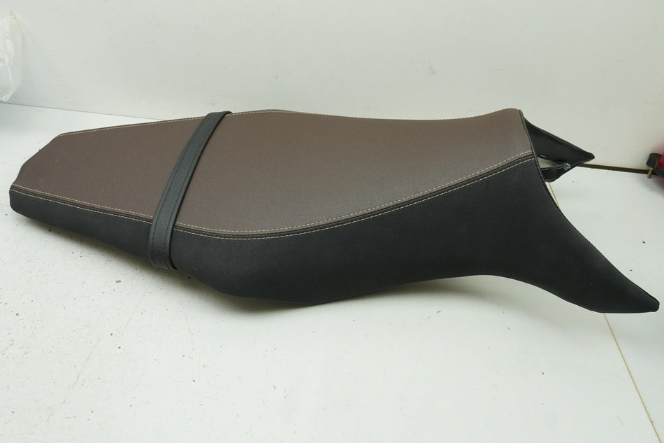 YAMAHA MT09 Street Tracker - Seat Bench Seat original NEW