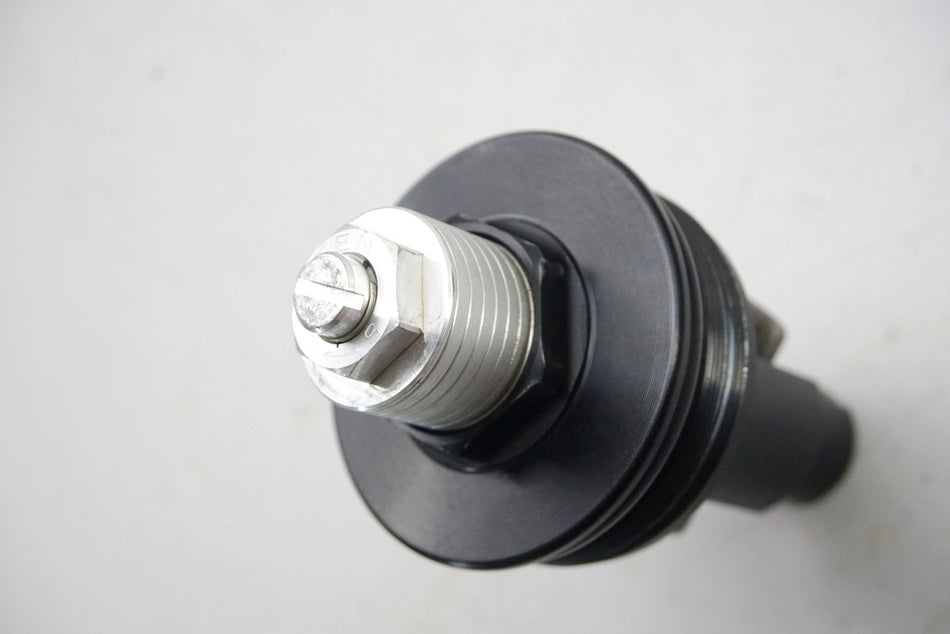 YAMAHA XSR 900 RN43 Tornillo de horquilla Tapa Regulador Tapón B90-23111-0