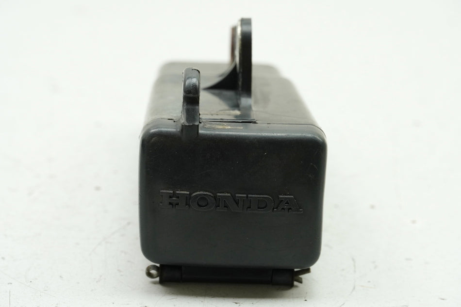 HONDA XL 600 PD06 TRANSALP Werkzeugkasten Werkzeugbox