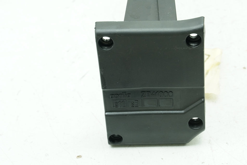 Aprilia Pegaso 650 660 Strada Halter Luftfilter Filterdeckel Gestell Abdeckung