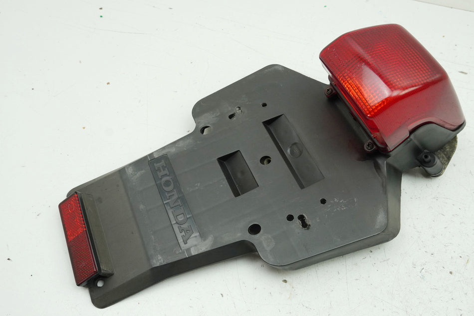 HONDA SLR 650 RD09 Soporte de matrícula Luz trasera Guardabarros Protección contra salpicaduras