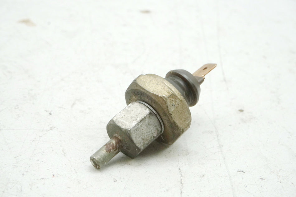 BMW K 100 RS SENSOR EN EL SISTEMA DE INYECCIÓN DE COMBUSTIBLE DEL CUERPO DE ACELERACIÓN