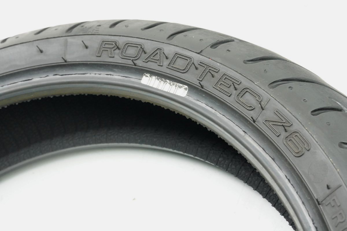 Neumático delantero Metzeler Roadtec Z6 120/70 ZR 17 M/C 58W