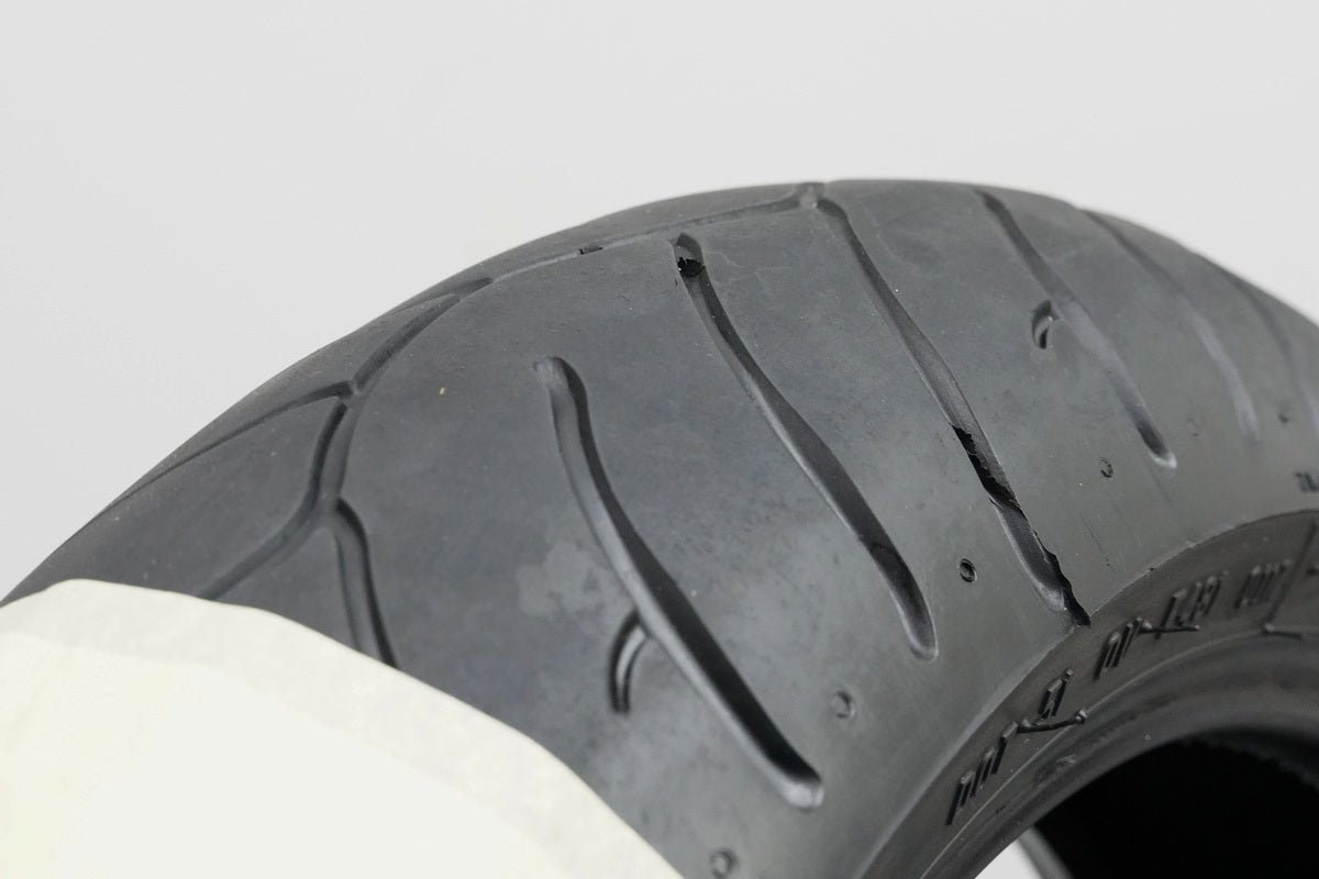 Neumático delantero Metzeler Roadtec Z6 120/70 ZR 17 M/C 58W