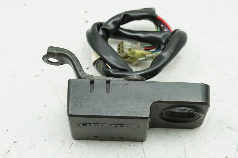 HONDA XL 600 PD06 TRANSALP Tapa de cerradura de encendido, carenado, caja de fusibles