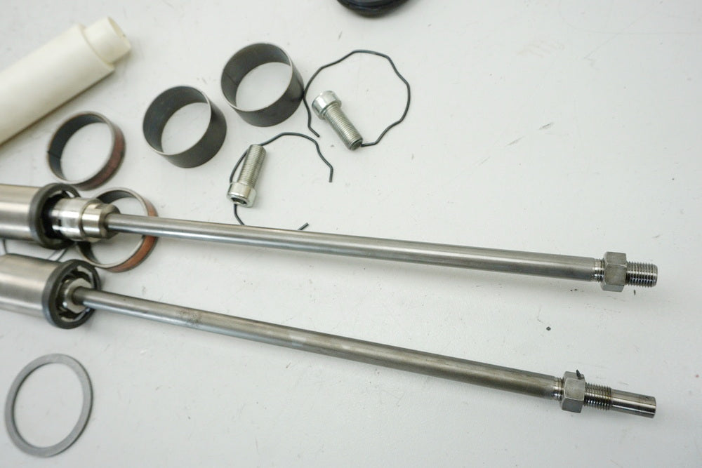 YAMAHA XSR 900 RN43 Fork Internals Damper Spring Cartridge Cylinder