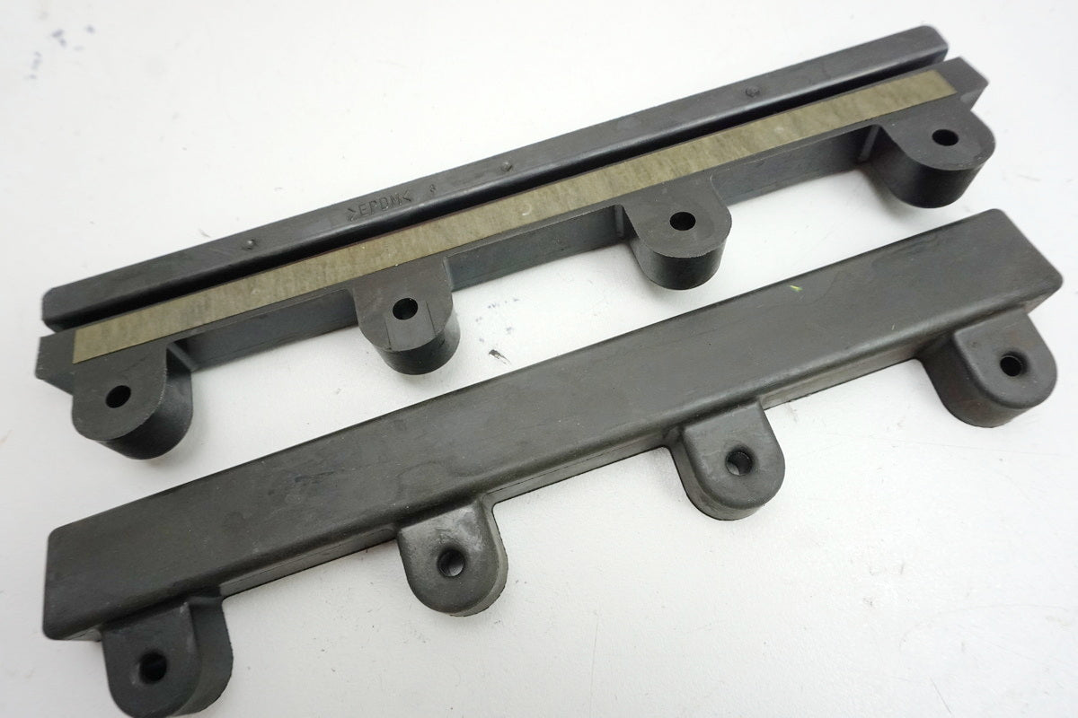 YAMAHA XSR 900 RN43 Tank Cover Left & Right Rubber Cover Panel Trim