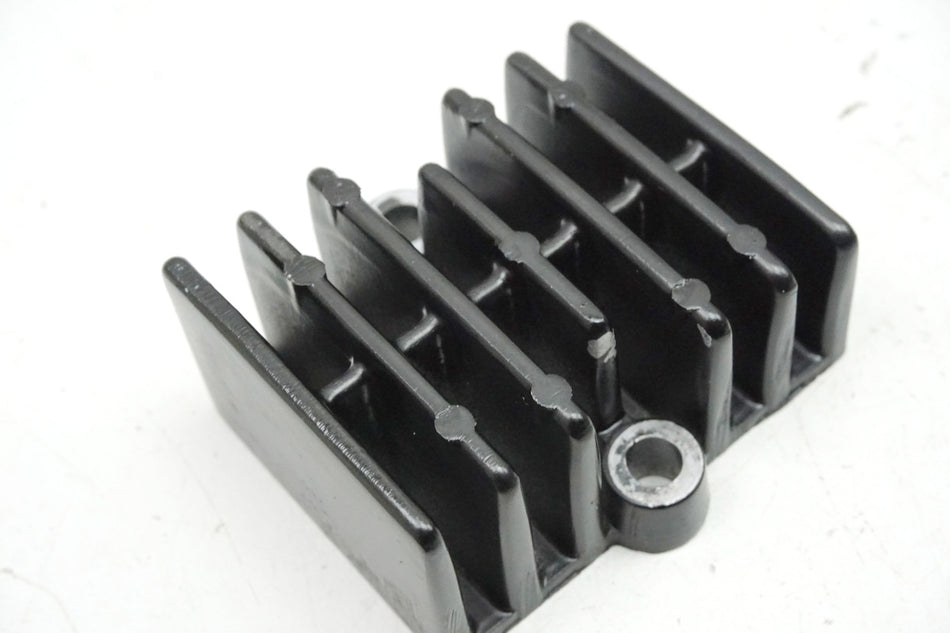 DAELIM VL 125 FI DAYSTAR BA1 Tapa bujía Tapa motor culata