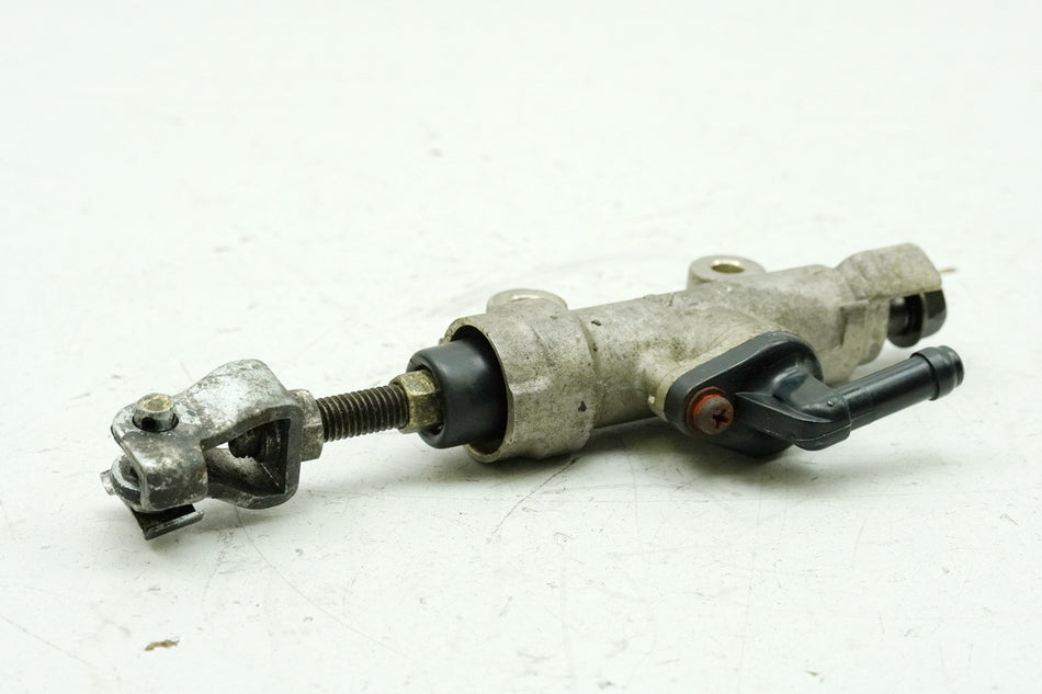 Honda CBR 900 SC28 Cilindro maestro de freno trasero Bomba de freno Cilindro de freno de pie 92-95