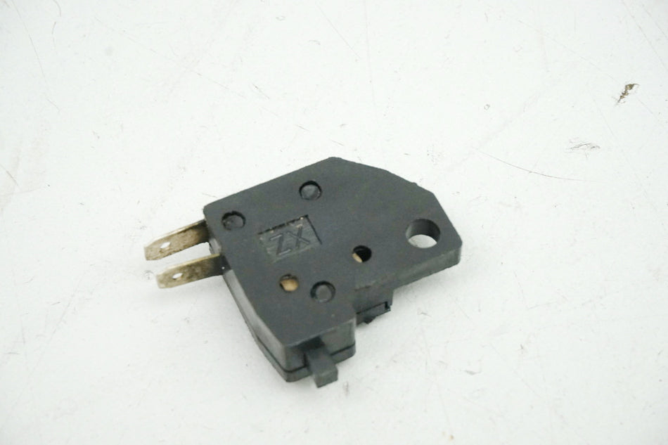Interruptor de luz de freno delantero DAELIM VL 125 FI DAYSTAR BA1