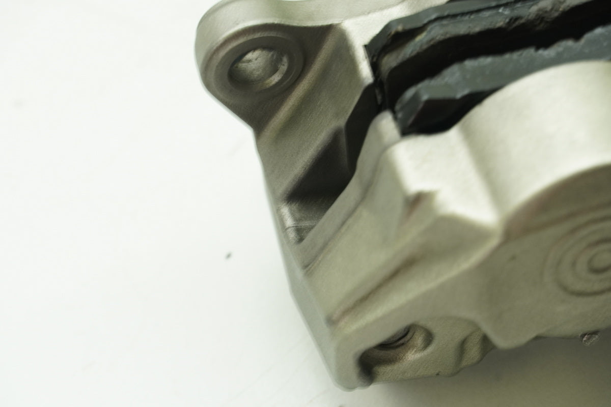 KTM 1290 SUPERDUKE R Bremssattel hinten Brembo Bremszange Bremskolben Klötze