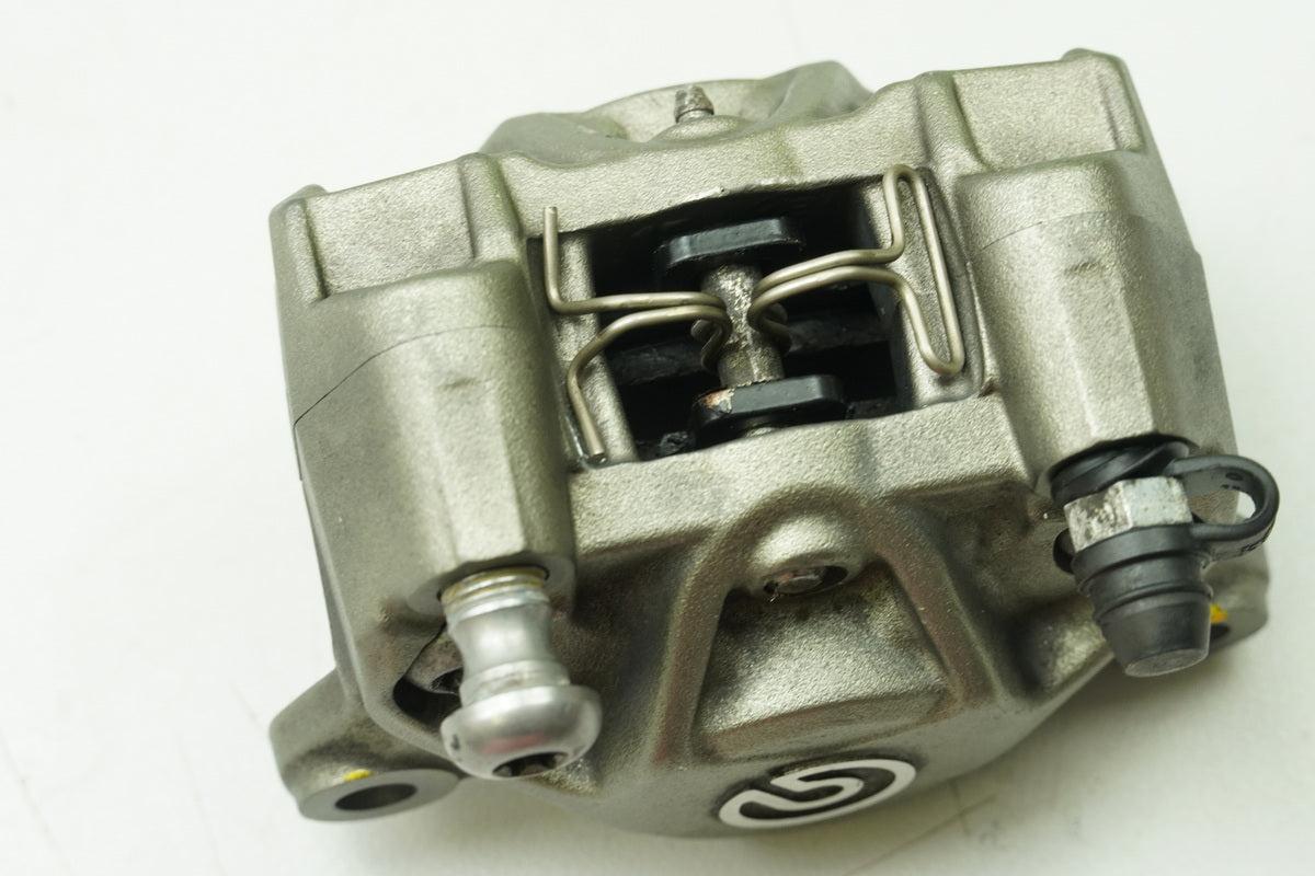 KTM 1290 SUPERDUKE R Bremssattel hinten Brembo Bremszange Bremskolben Klötze