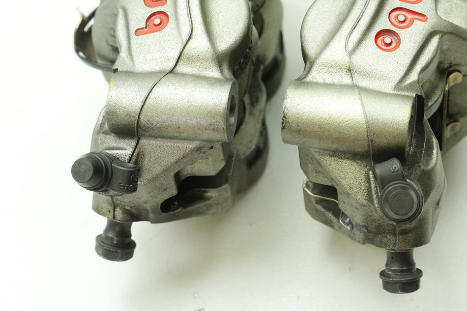 KTM 1290 SUPERDUKE R pinza de freno delantera izq der Brembo pinza freno pistón de freno