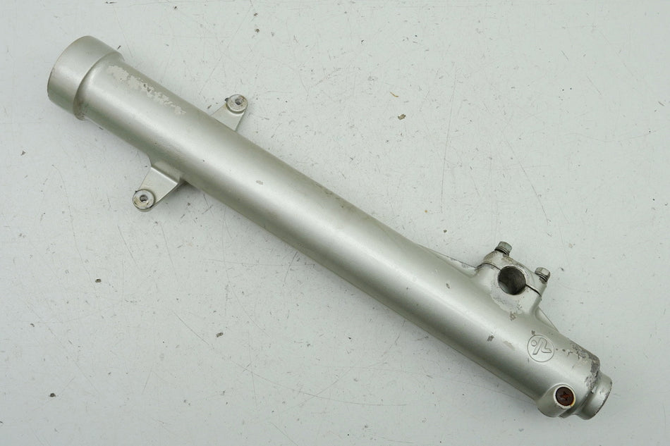 YAMAHA TDR 125 3XE Belgarda Tauchrohr rechts Gabelfuß (für Gabelholm Standrohr)