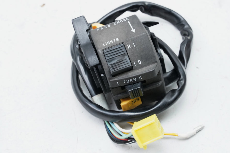 SUZUKI GSF 400 GK75B Bandit, interruptor de manillar izquierdo, interruptor de luz, palanca de estrangulador