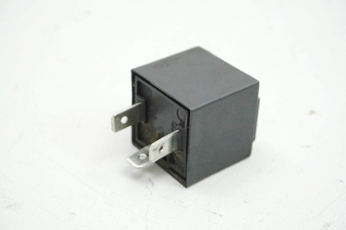 DAELIM VL 125 FI DAYSTAR BA1 Relé intermitente DAE-3830A-BA8-0000-M1