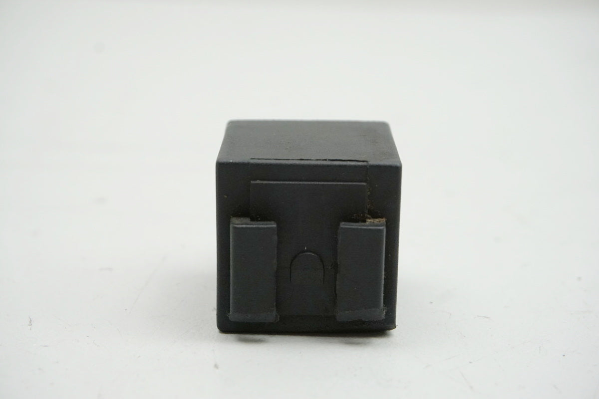 DAELIM VL 125 FI DAYSTAR BA1 Relé intermitente DAE-3830A-BA8-0000-M1