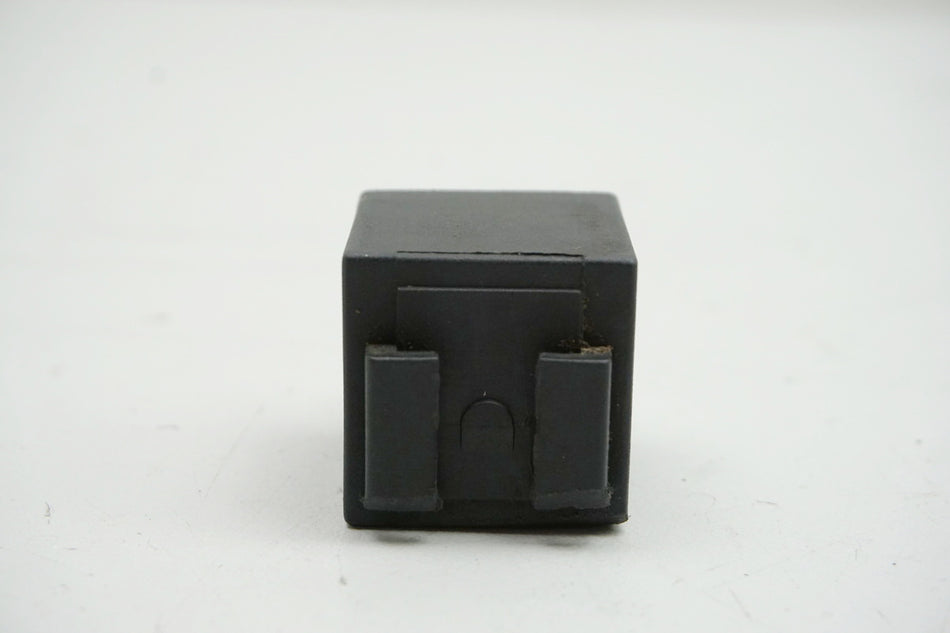DAELIM VL 125 FI DAYSTAR BA1 Relé intermitente DAE-3830A-BA8-0000-M1