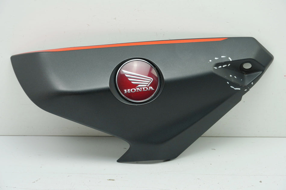 HONDA CBR 1000 RR ABS SC77 Verkleidung Tank rechts Abdeckung Emblem 86211-MJK-N20