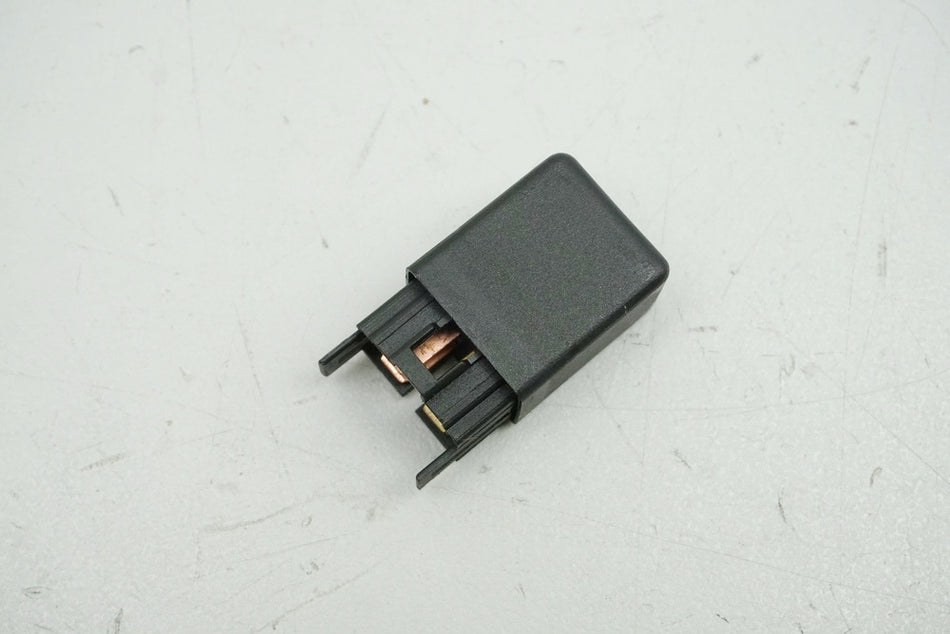 DAELIM VL 125 FI DAYSTAR BA1 Relé 12 V 20 A DAE-38500-BA4-0010