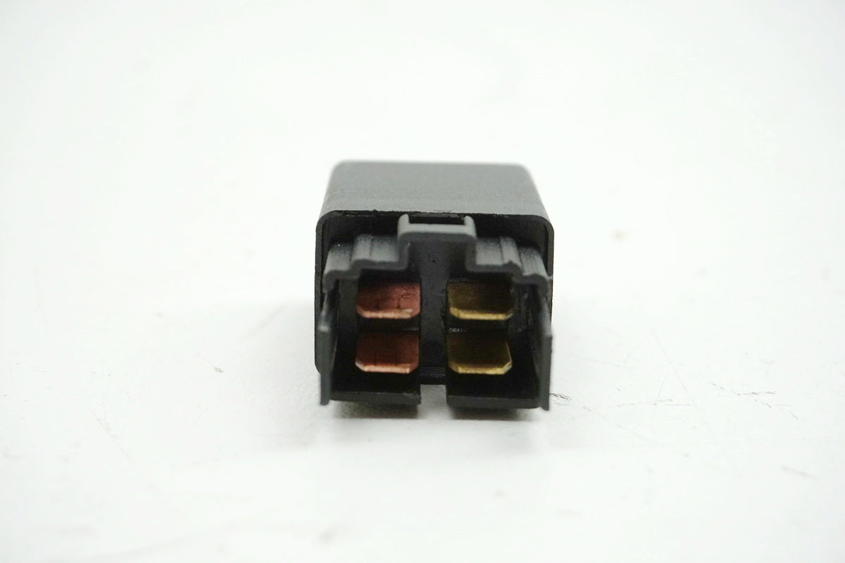 DAELIM VL 125 FI DAYSTAR BA1 Relais 12 V 20 A  DAE-38500-BA4-0010