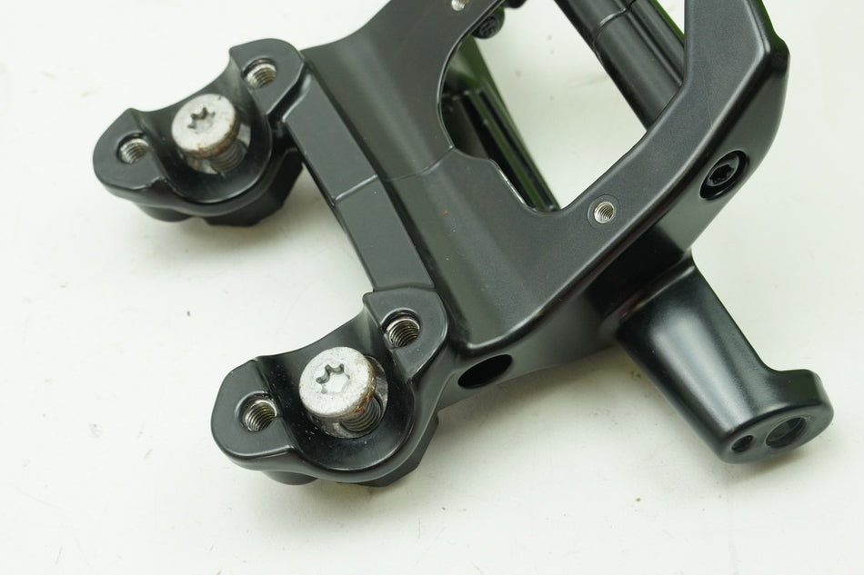 KTM 1290 SUPERDUKE R Instrumententräger Halter Tacho Cockpit Klemmung 14-16