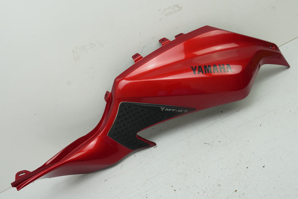 YAMAHA MT07 RM04 Carenado depósito derecho Tapa Cubierta Carenado de depósito Embellecedor
