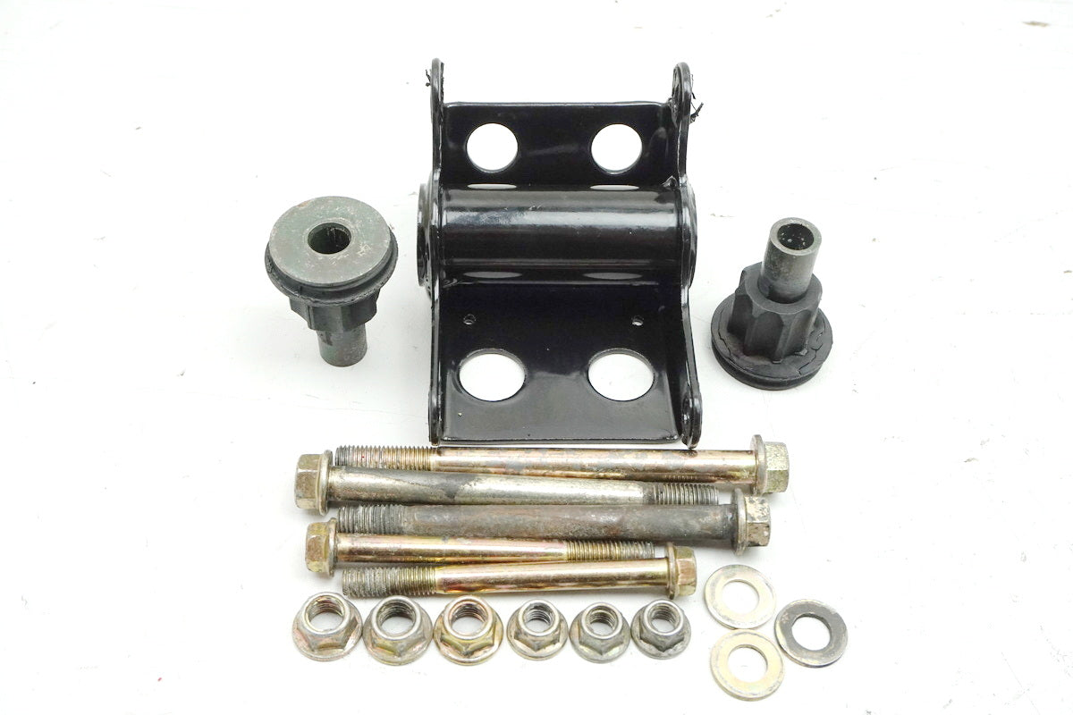 DAELIM VL 125 FI DAYSTAR BA1 Soporte Motor Tornillos Soporte de motor Perno