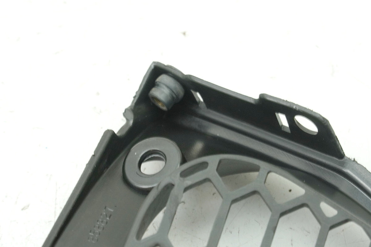 APRILIA RS 125 RS4 ZD4TW Fairing Belly Pan Center Cover Trim