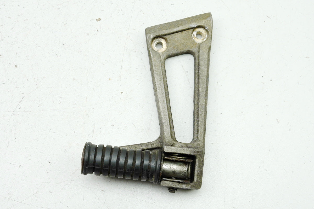 YAMAHA TDR 125 3XE Belgarda Footrest System Passenger Right Holder Footrest Plate