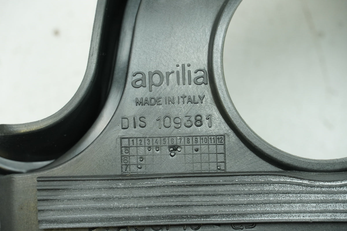 Aprilia Pegaso 650 660 Strada Tankabdeckung Deckel Staufach Cover innen Tank