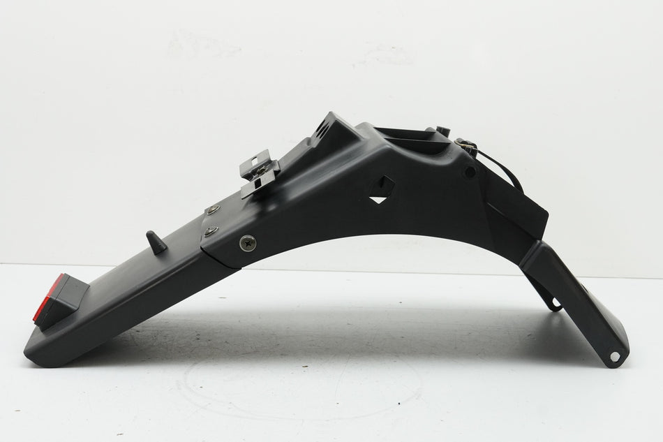 SUZUKI GSF 400 GK75B Bandit Soporte de matrícula Guardabarros Protección contra salpicaduras
