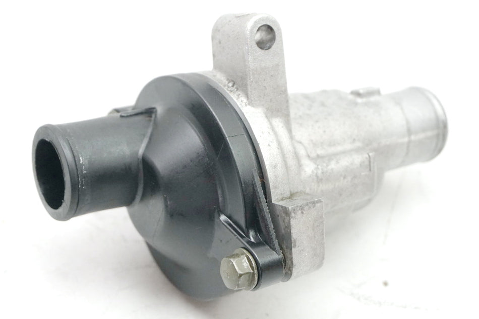 YAMAHA TDM 900 RN08 THERMOSTAT THERMOSTATGEHÄUSE
