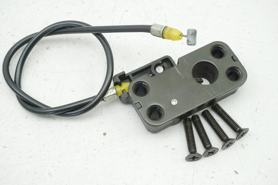 KAWASAKI ZR-7 ZR750F Seat Lock Cable Release Mechanism Locking Plate